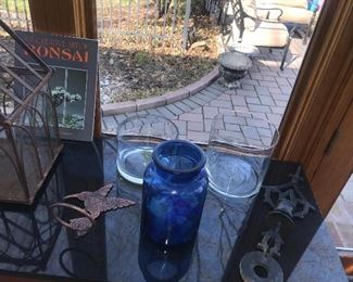 Items Located In The Sun Room