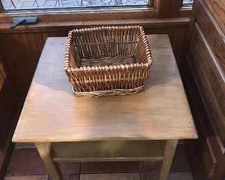 Items Located In The Sun Room