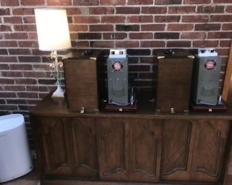 Items Located In The Sun Room