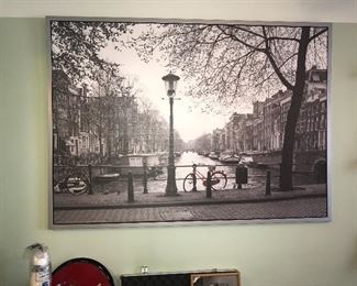 Items Located In The Bar Area