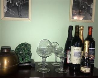 Items Located In The Bar Area