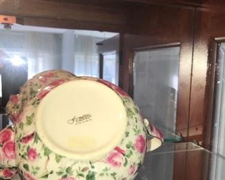 Items Located In The Dining Room