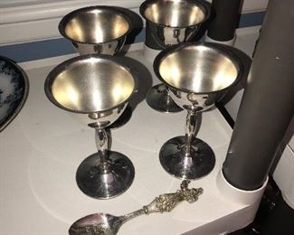 Items Located In The Dining Room