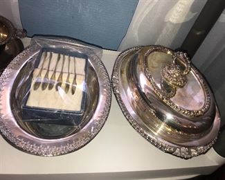 Items Located In The Dining Room