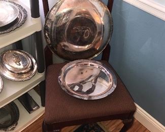 Items Located In The Dining Room