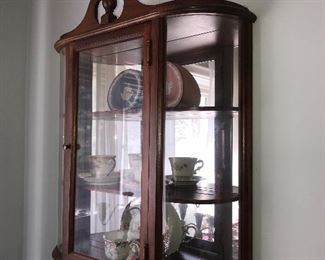 Items Located In The Dining Room