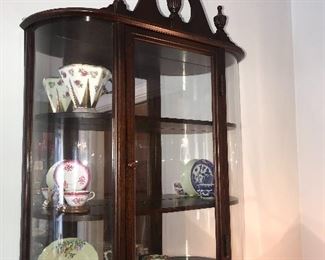 Items Located In The Dining Room