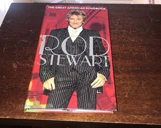 Items Located In The Central Hallway