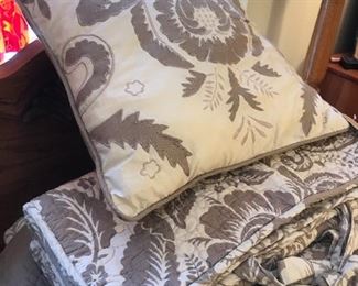 Items Located In The 3rd Bedroom