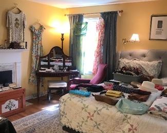 Items Located In The 4th Bedroom ( Master)