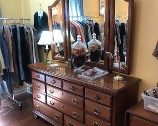 Items Located In The 4th Bedroom ( Master)