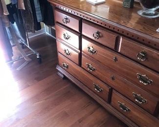 Items Located In The 4th Bedroom ( Master)