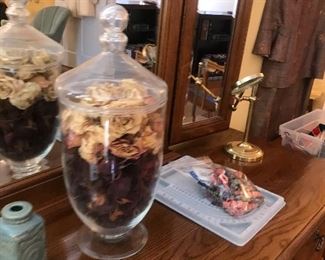 Items Located In The 4th Bedroom ( Master)