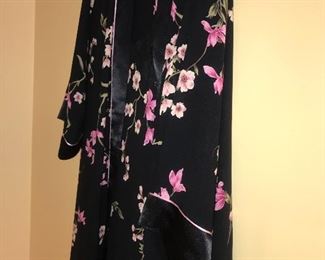 Items Located In The 4th Bedroom ( Master)