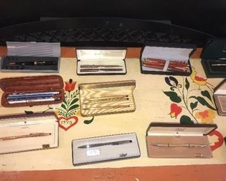 Items Located In The 4th Bedroom ( Master)