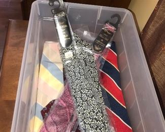 Items Located In The 4th Bedroom ( Master)