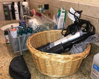 Items Located In The Master Bathroom & Walk In Closet