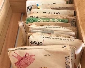 Items Located In 5th Bedroom (Craft Room)