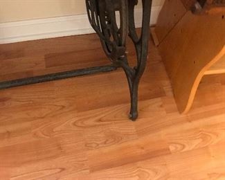 Items Located In 5th Bedroom (Craft Room)