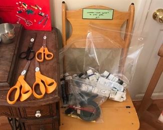 Items Located In 5th Bedroom (Craft Room)