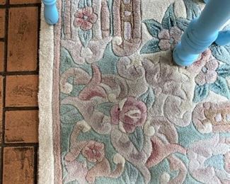 Rug - 5 feet x 7 feet 6 inches