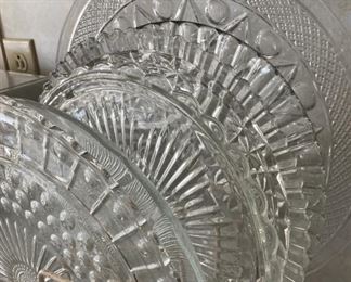 Glass serving plates