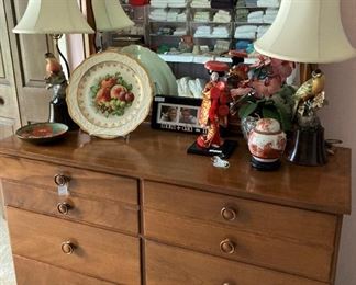 Maple double dresser