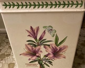 Portmeirion Botanic Garden waste basket