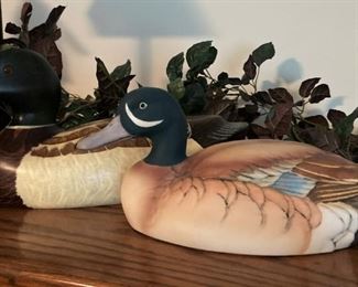 Decorative decoys
