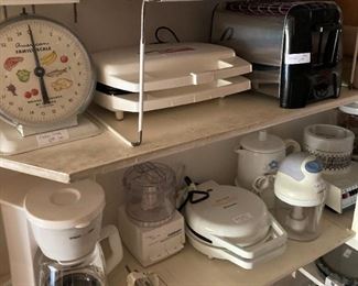 Small appliances; kitchen scale