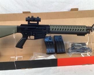 Serial - 15-03090
Mfg - Leader Arms Tech/PW
Model - Arms AR12 semiautomatic
Caliber - 12GA
Capacity - 5
Magazines - 2
Type - Shotgun, Semi Automatic
Located in Chattanooga, TN
Condition - 2 - Like New, In Box
This lot contains a Leader Arms Tech/PW Arms AR12 semi automatic 12 gauge shotgun. It comes with a 1x30 red dot sight installed. Includes factory box and 2 5 round magazines.