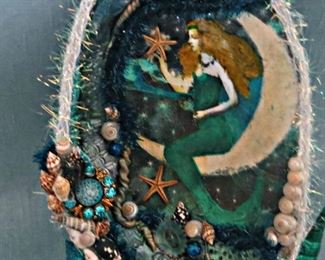 Mermaid seashell  table top art