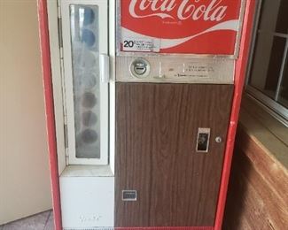 Coke machine, and it works