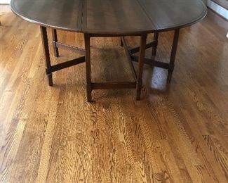 72” round table 