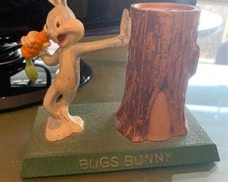 Bugs Bunny bank