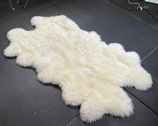 CRATE & BARREL SHEEPSKIN RUG | 73 x 42 in. 