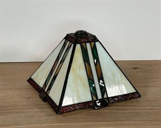 LEADED GLASS SHADE | 5 x 7 x 7 in. 