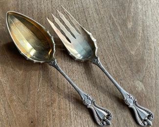 TOWLE STERLING "OLD COLONIAL" SERVING UTENSILS | sterling silver with gilt bowls; 9-1/4 in., 7 oz 