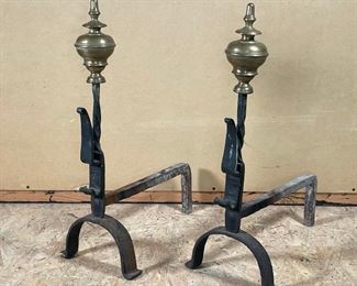 BEAUTIFUL ANTIQUE BRASS & WROUGHT IRON ANDIRONS | h. 24 x 17 x 9-1/2, with forward hooks, truly special 