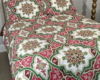 POTTERY BARN ISRAELI DUVET & SHAMS | great geometric pattern, king duvet and large shams, great condition, some washes 