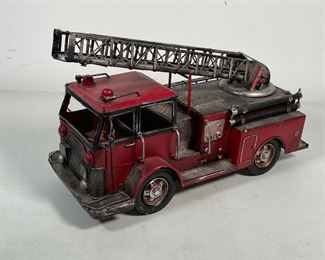 PAINTED METAL DECORATIVE FIRE TRUCK | l. 16 in. 
