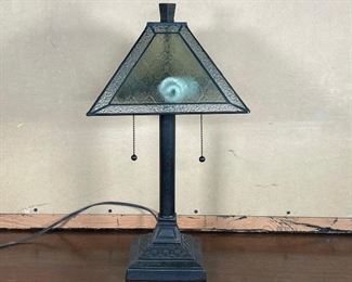 ANTIQUE STYLE DESK LAMP | a modern lamp with an antique look! h. 20 x 11 x 11 in. 