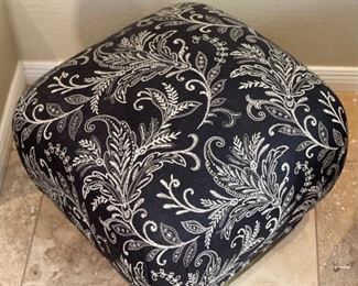 #1 Botanical Pattern Footrest Ottoman 17x21x21in HxWxD