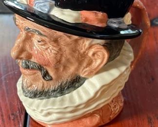 Lg Royal Doulton Beefeater Toby Mug D6206 7x5.75x6.5in HxWxD
