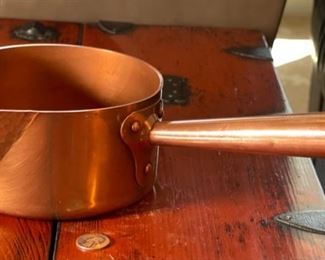 Hand Hammered Solid Copper French Sugar Pot/Pau France 3.5x7x13in<BR>Diameter: 6.5in