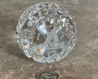 Waterford Diamond Backs 2001 World Champions Crystal Baseball Paperweight 2.5in Diameter
