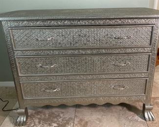 Hammered Tin 3-Drawer Dresser 35x49x21.5ihn