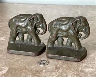 Vintage Cast Iron Elephant Bookends 3.75x3.75x1.5in HxWxD