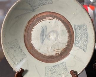 Antique Ming Dynasty Chinese Dish/Bowl SWATOW POTTERY 2in H x 8.5in Diameter