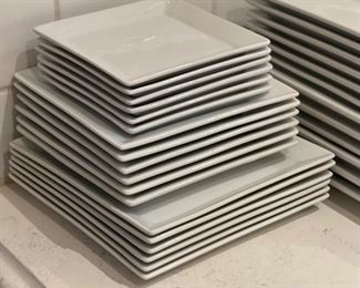 18 pc Square Plate set